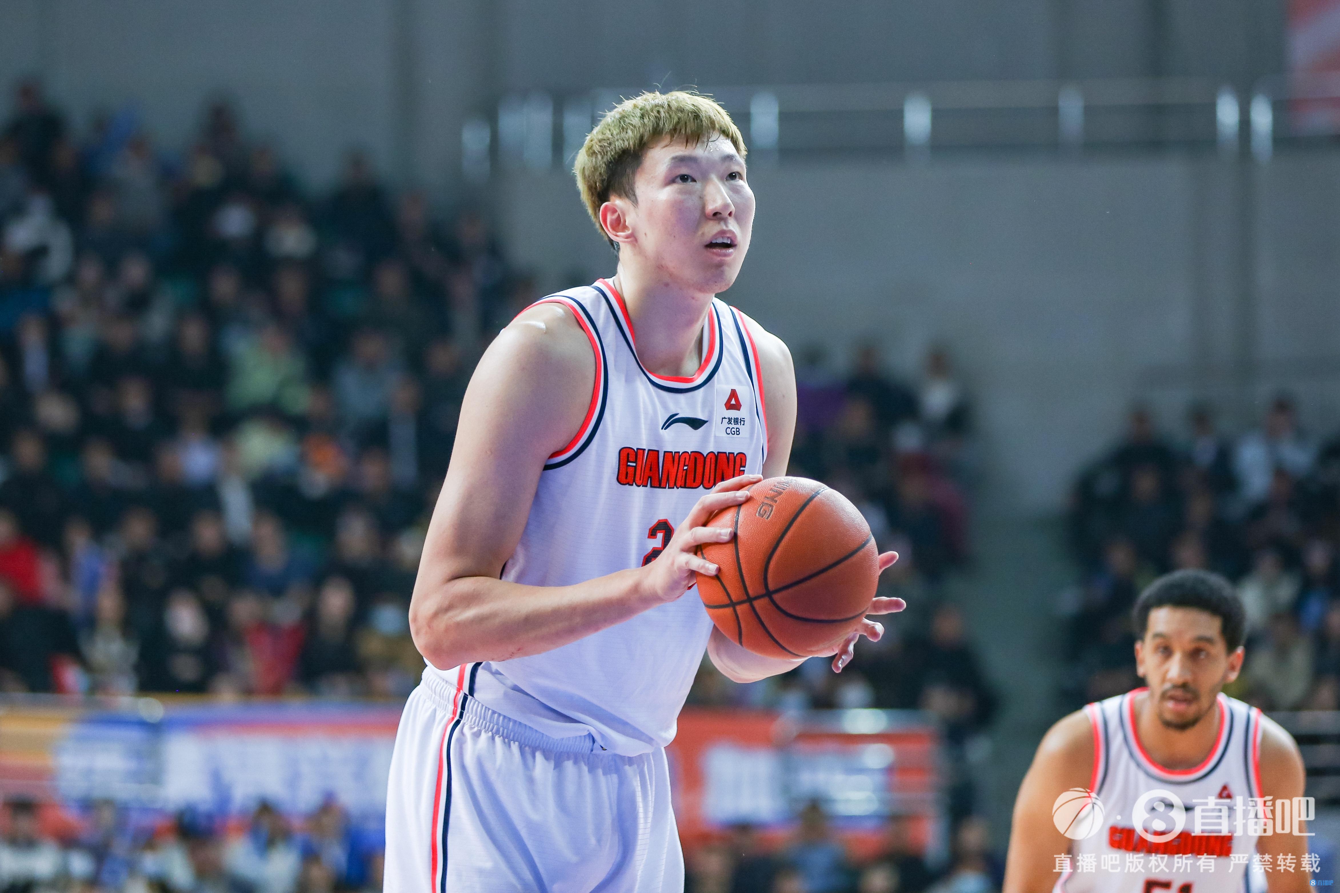 CBA季后赛倒计时,罗马转会期门线救险,细节引发关注,态度坚定,年轻球员得到机会的简单介绍 CBA季后赛倒计时,罗马转会期门线救险,细节引发关注,态度坚定,年轻球员得到机会的简单介绍